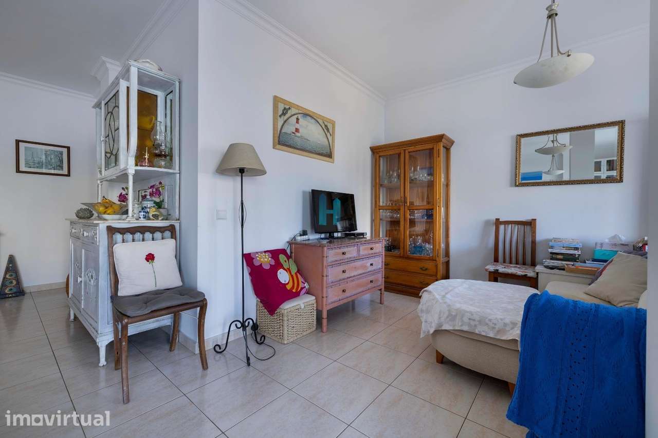 Apartamento T3 com Garagem e Arrecadação em Portimão - Grande imagem: 2/13