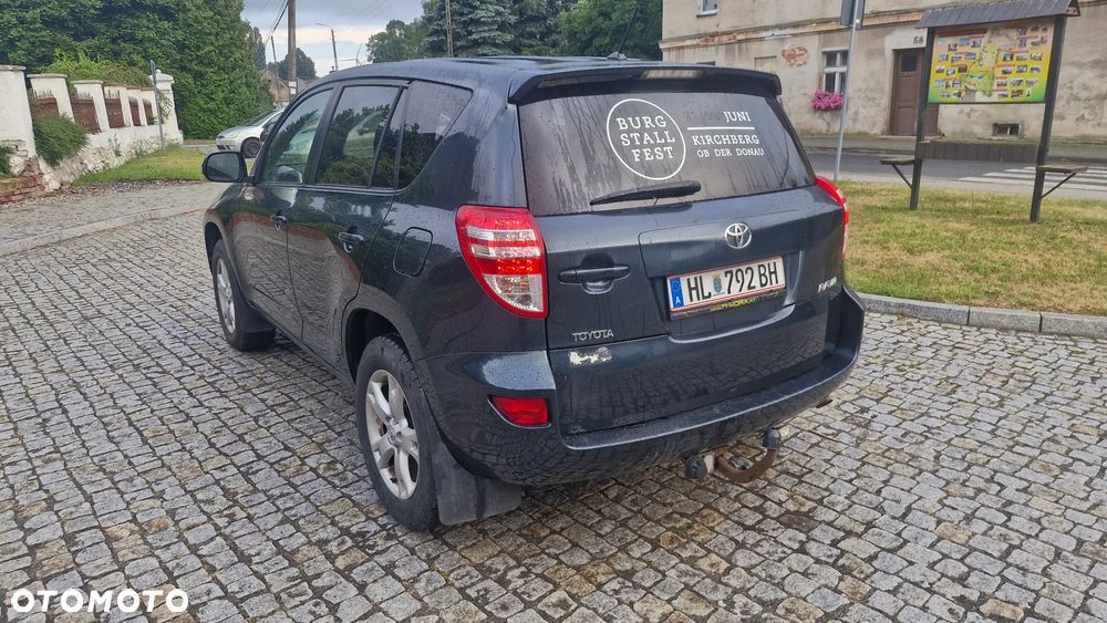 Toyota RAV4 2.2 D-4D 4x4 - 8