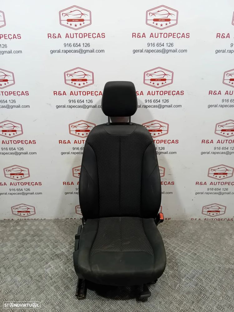 Conjunto Bancos Frente Frontais Trás Traseiros BMW Série 1 F20 Tecido Original - 9