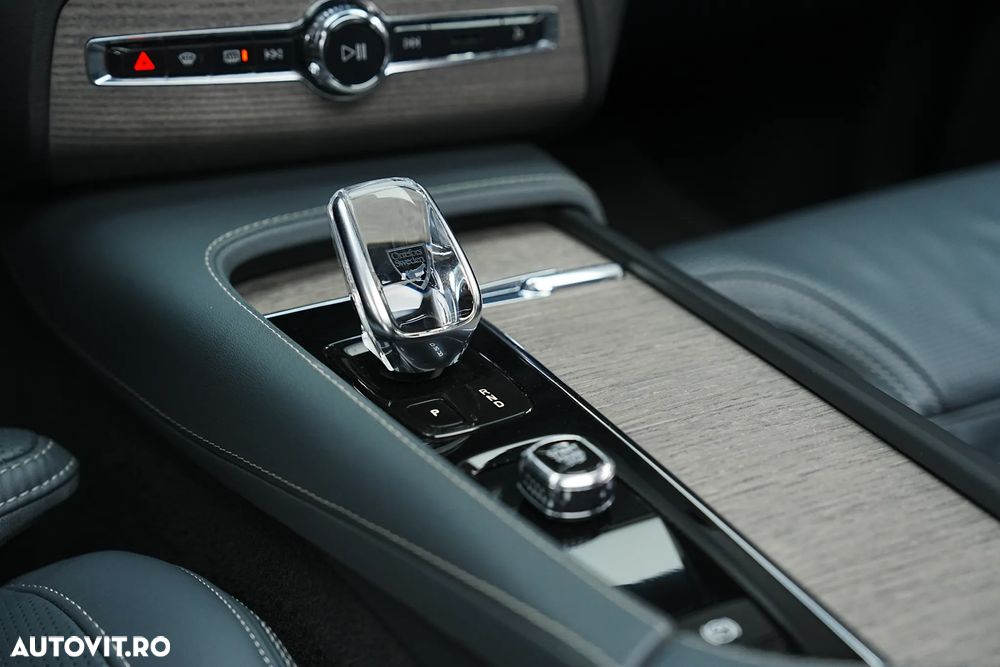 Volvo XC 90 T8 AWD Recharge Geartronic Inscription - 37