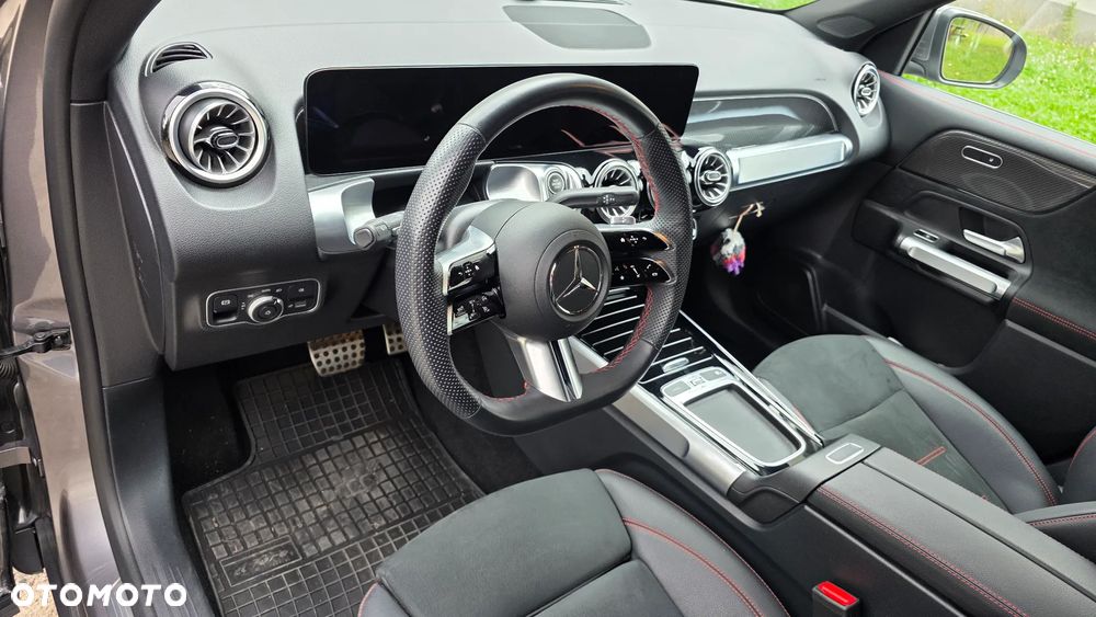 Mercedes-Benz GLB 200 mHEV AMG Line 7G-DCT - 10