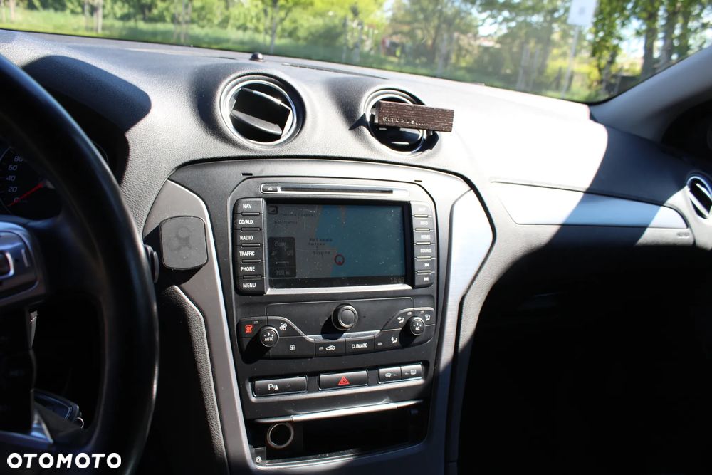 Ford Mondeo 2.0 TDCi Ghia - 15
