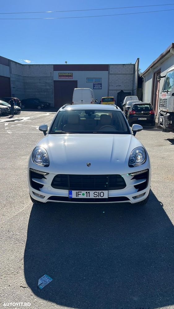 Porsche Macan - 3
