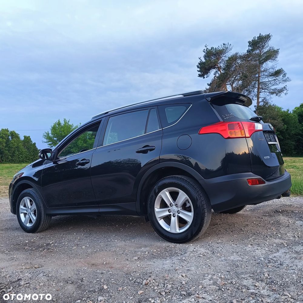 Toyota RAV4 2.0 D-4D Active - 12