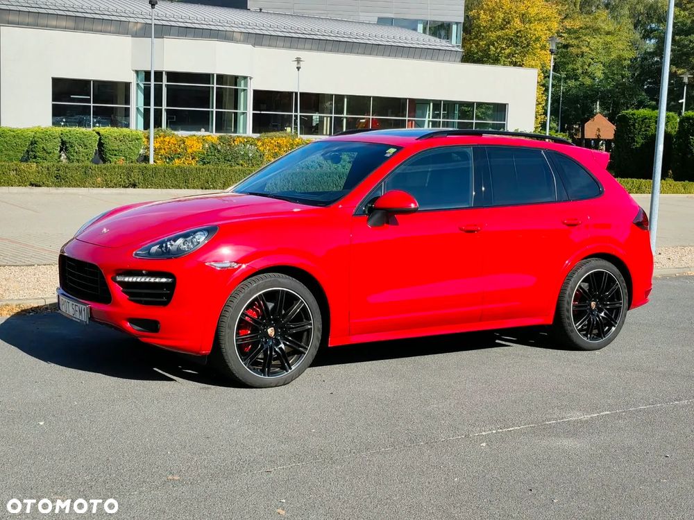 Porsche Cayenne GTS - 1