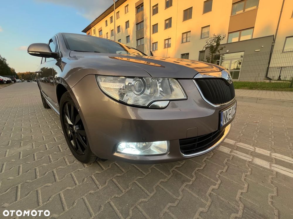 Skoda Superb 2.0 TDI 4x4 DSG Exclusive - 19