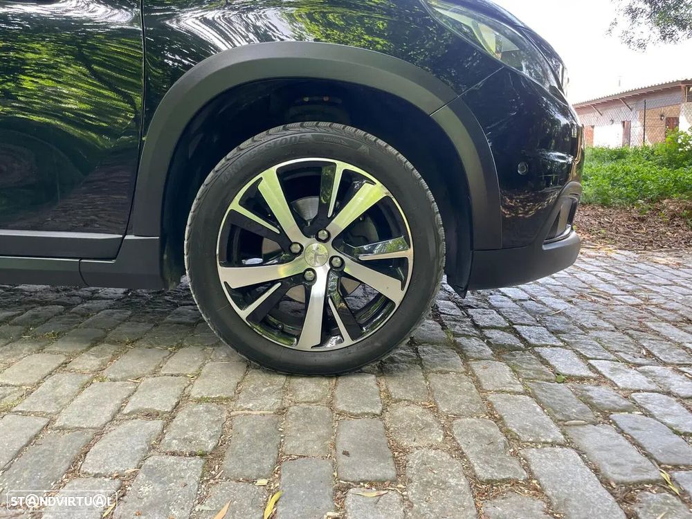 Peugeot 2008 1.2 PureTech GT Line - 10