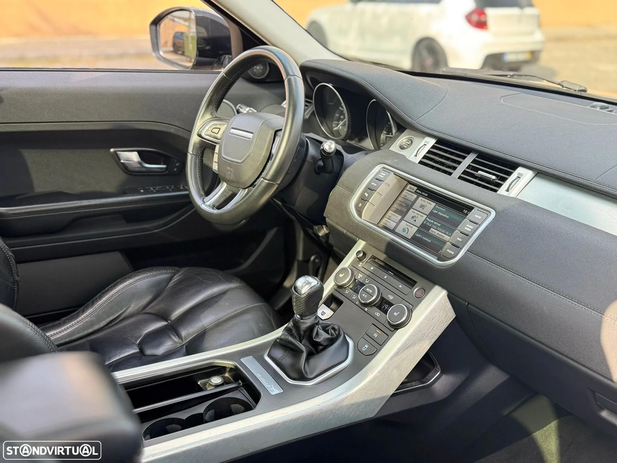 Land Rover Range Rover Evoque 2.2 DW12C Prestige - 11