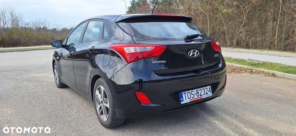 Hyundai i30 1.6 CRDI Trend - 3