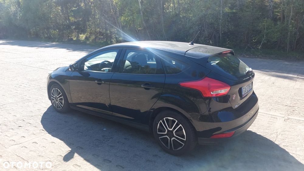 Ford Focus 1.5 TDCi Trend - 8