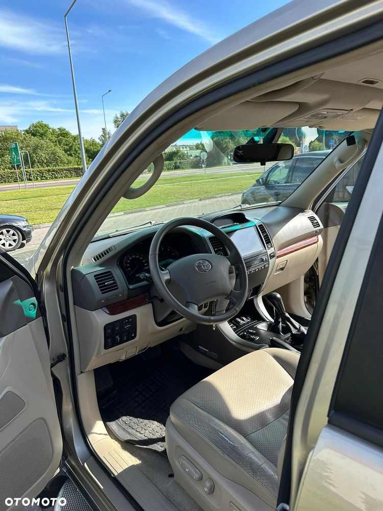 Toyota Land Cruiser 3.0 D Luna Comfort - 4