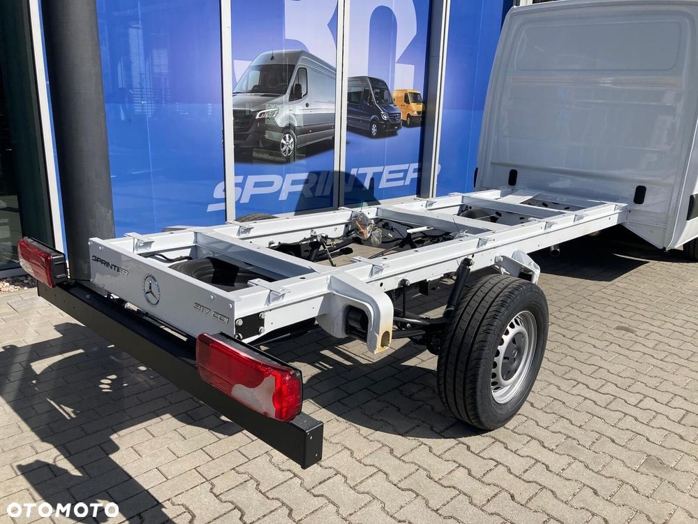 Mercedes-Benz Sprinter 317 CDI OM654 - 8