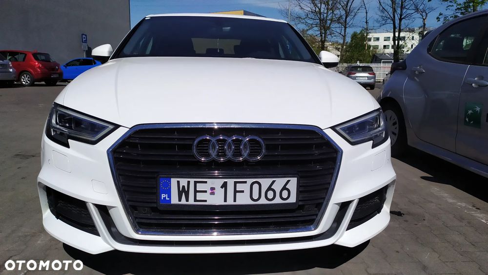 Audi A3 Limousine 35 TFSI S Line - 1