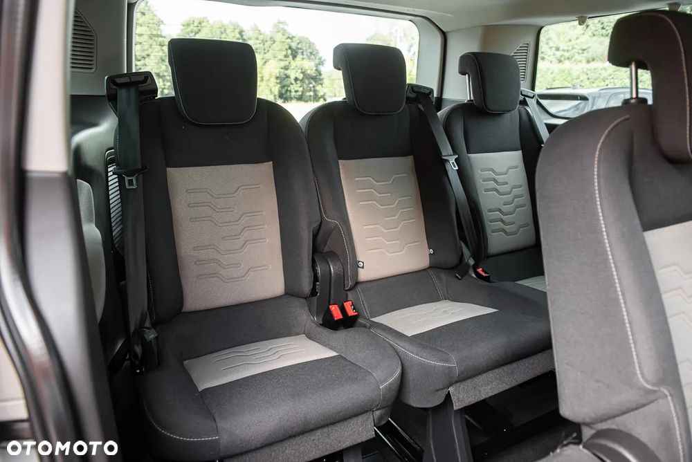 Ford Tourneo Custom 300 L1H1 VA Titanium - 31