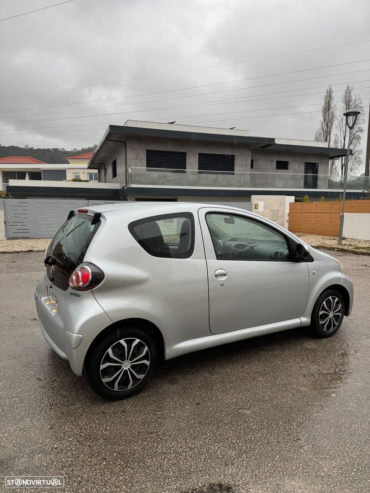 Toyota Aygo 1.0 + AC+VSC - 2