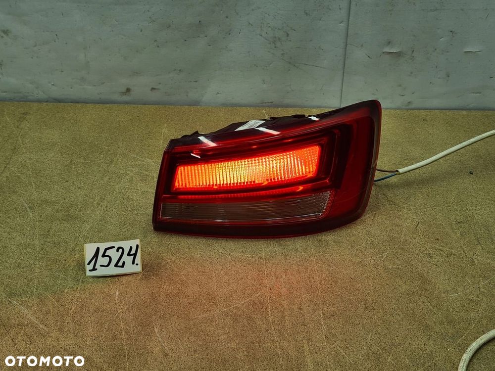 LAMPA PRAWA TYLNA TYŁ PRAWY W BŁOTNIK AUDI A3 SEDAN LIFT LED 8V5945070A - 1