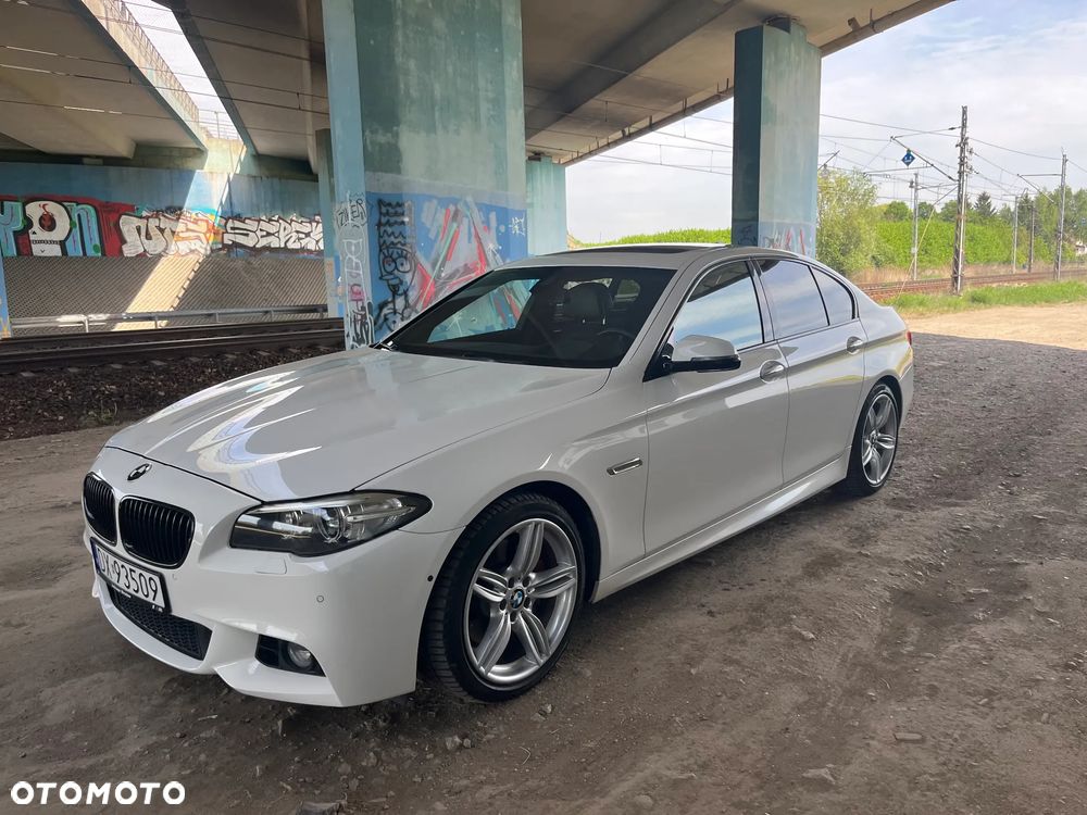 BMW Seria 5 550i xDrive Luxury Line - 3