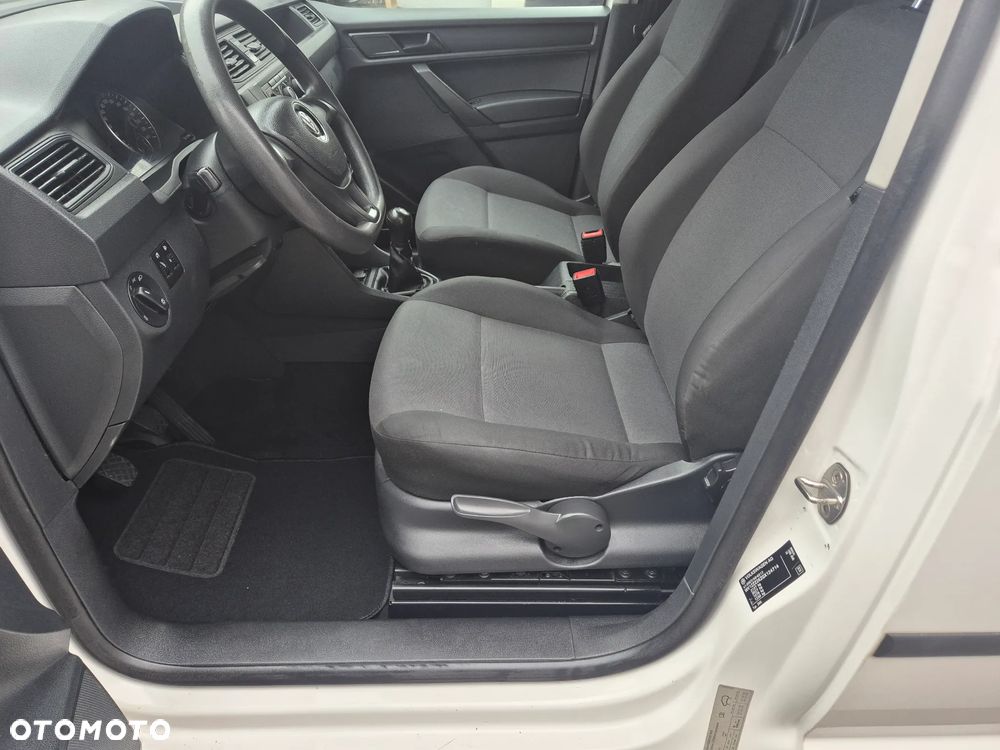 Volkswagen Caddy - 10