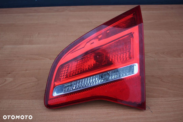 LAMPA W KLAPĘ PRAWA TYLNA OPEL MERIVA B EUROPA