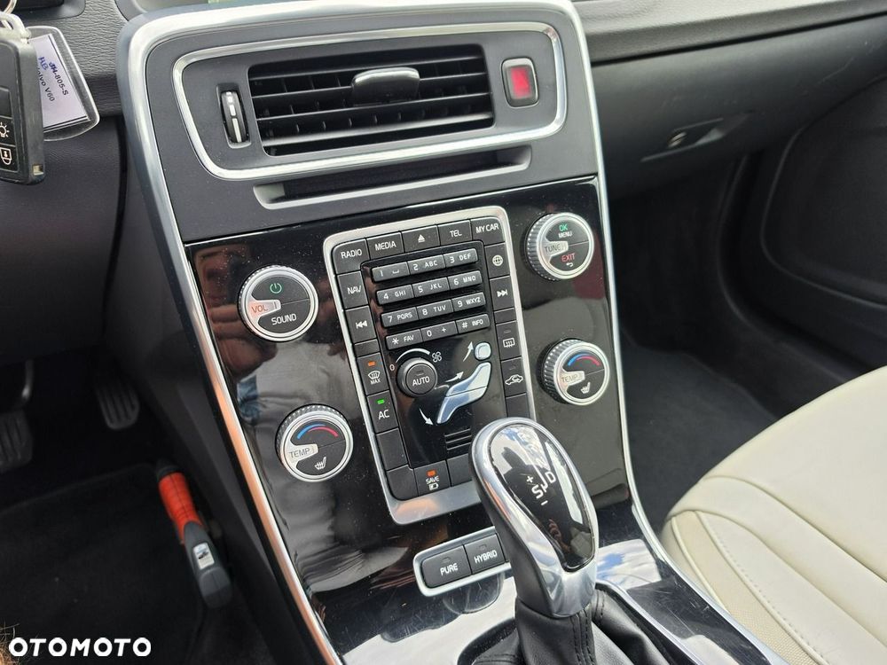 Volvo V60 2015