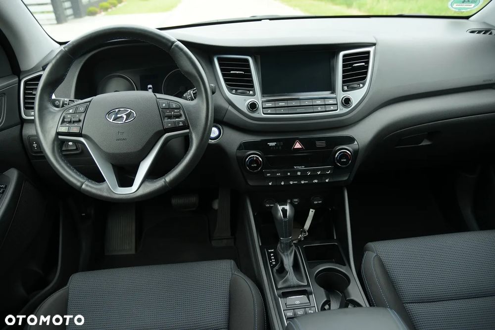 Hyundai Tucson blue 1.7 CRDi 2WD DCT Premium - 31
