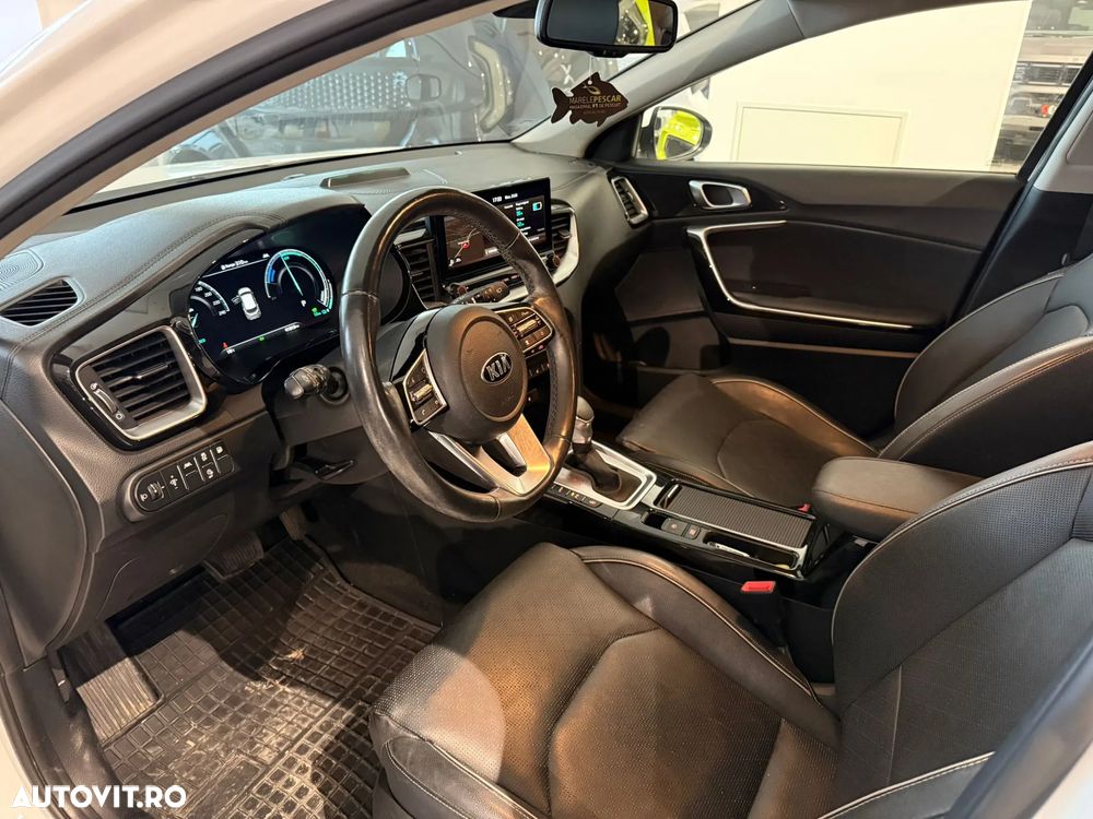 Kia XCeed 1.6 GDI 6DCT PHEV Vision - 11