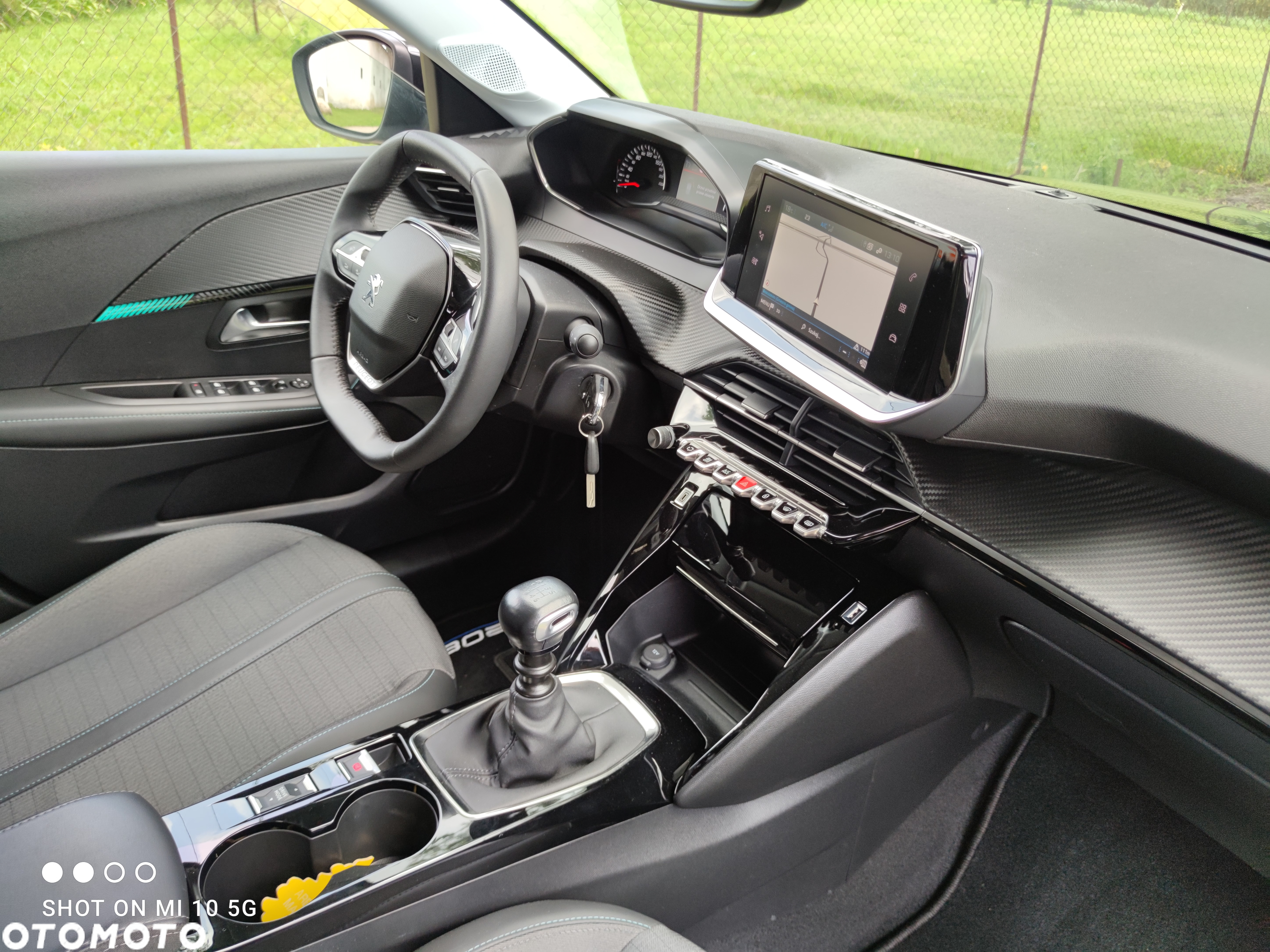 Peugeot 208 PureTech 100 Allure - 13