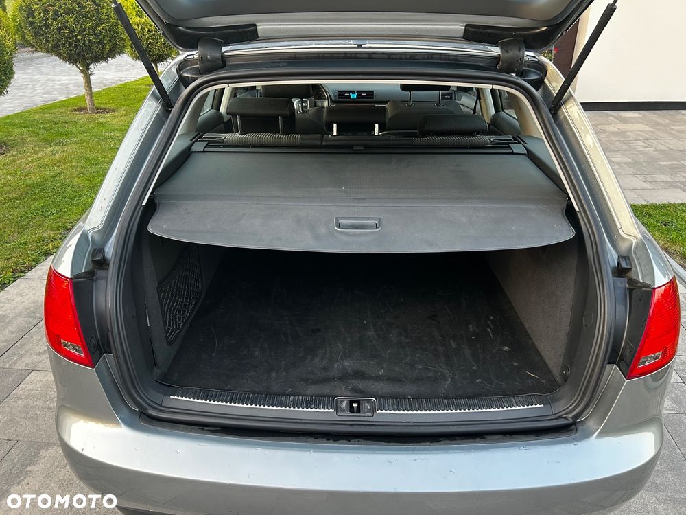 Audi A4 Avant 2.0 TDI DPF - 8