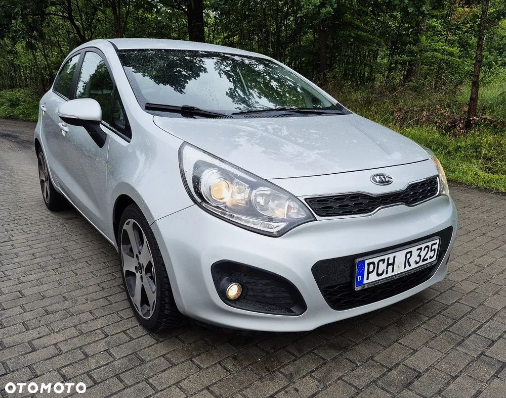 Kia Rio 1.4 crdi XL - 4