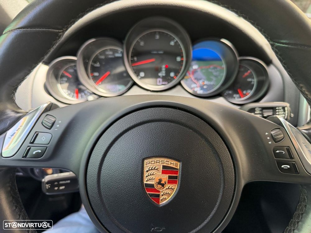 Porsche Cayenne 3.0 V6 - 21