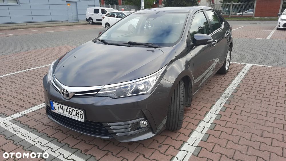Toyota Corolla 1.6 Classic Plus - 5
