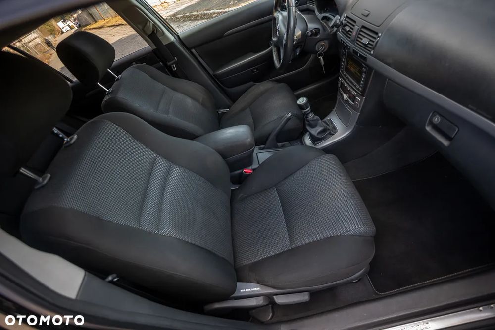 Toyota Avensis 2.2 D-4D Prestige - 20