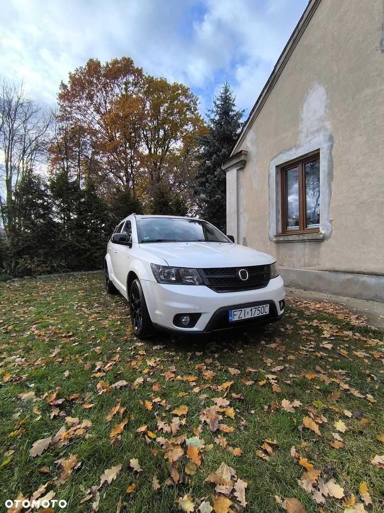 Fiat Freemont 2.0 Multijet Black Code AWD - 1