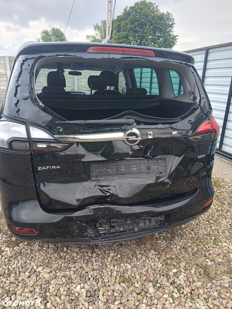 Opel Zafira - 11