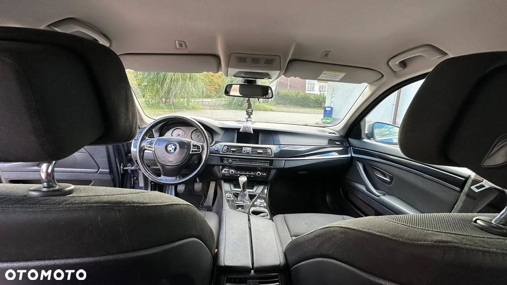 BMW Seria 5 520d - 12