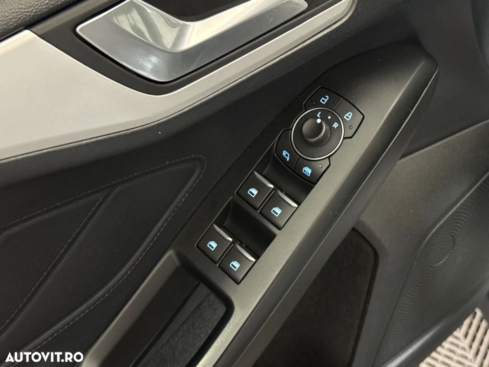 Ford Focus - 15