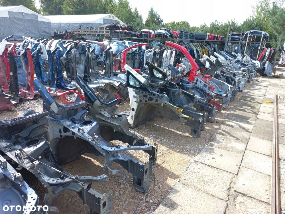 Toyota RAV4 V 2,5 poduszka łapa mocowanie mostu - 8