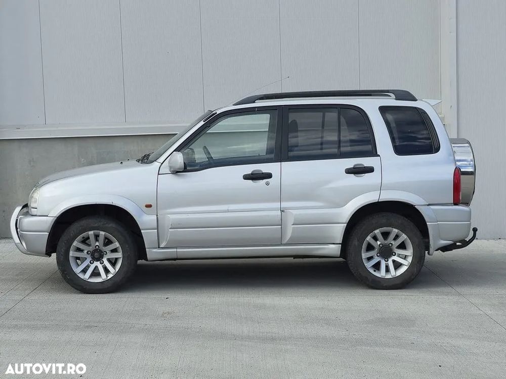 Suzuki Grand Vitara 2.0 Comfort Limited - 13