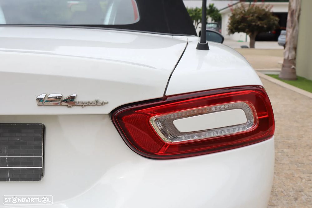 Fiat 124 Spider 1.4 T Multiair Lusso - 8