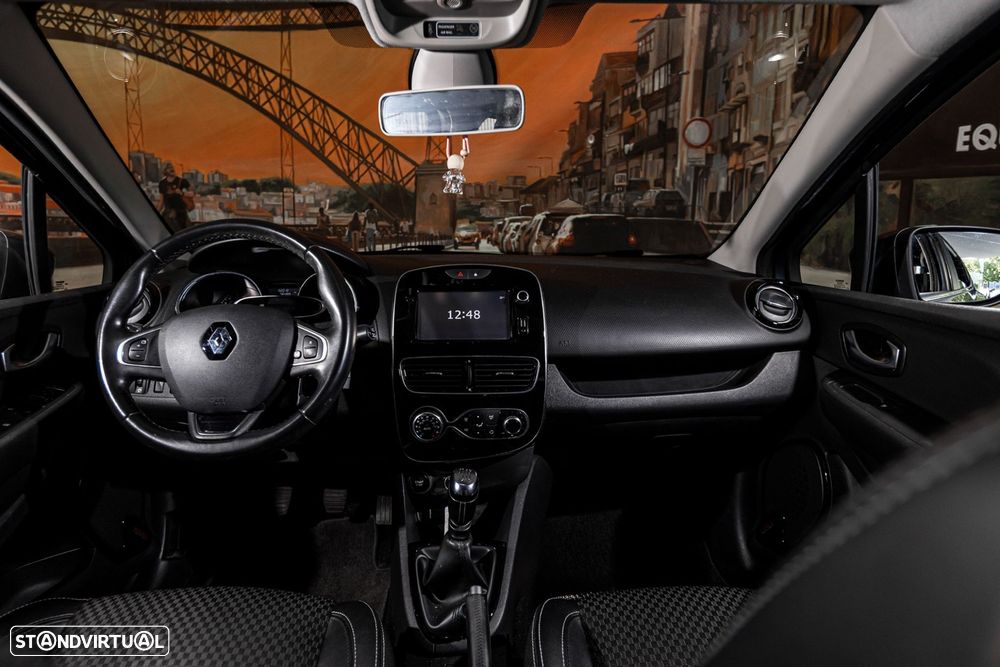 Renault Clio - 12
