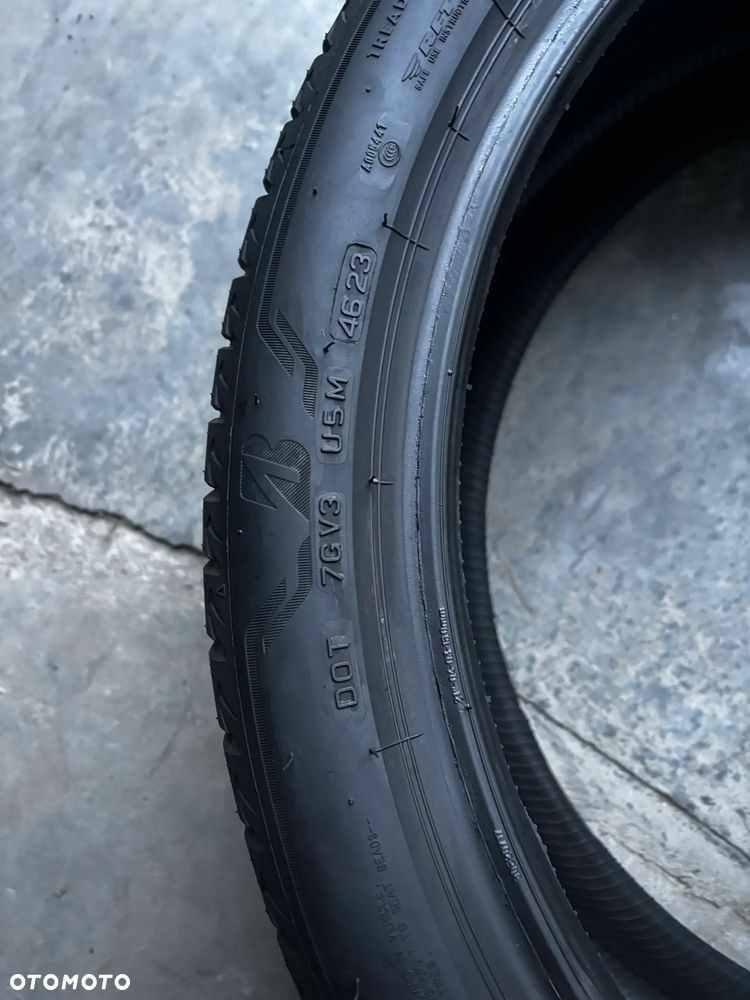 Opony letnie Bridgestone Alenza 001 - 275/35R21 - 5