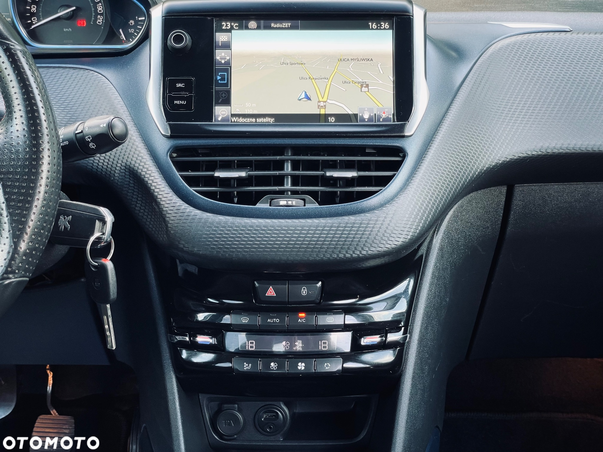 Peugeot 2008 - 32