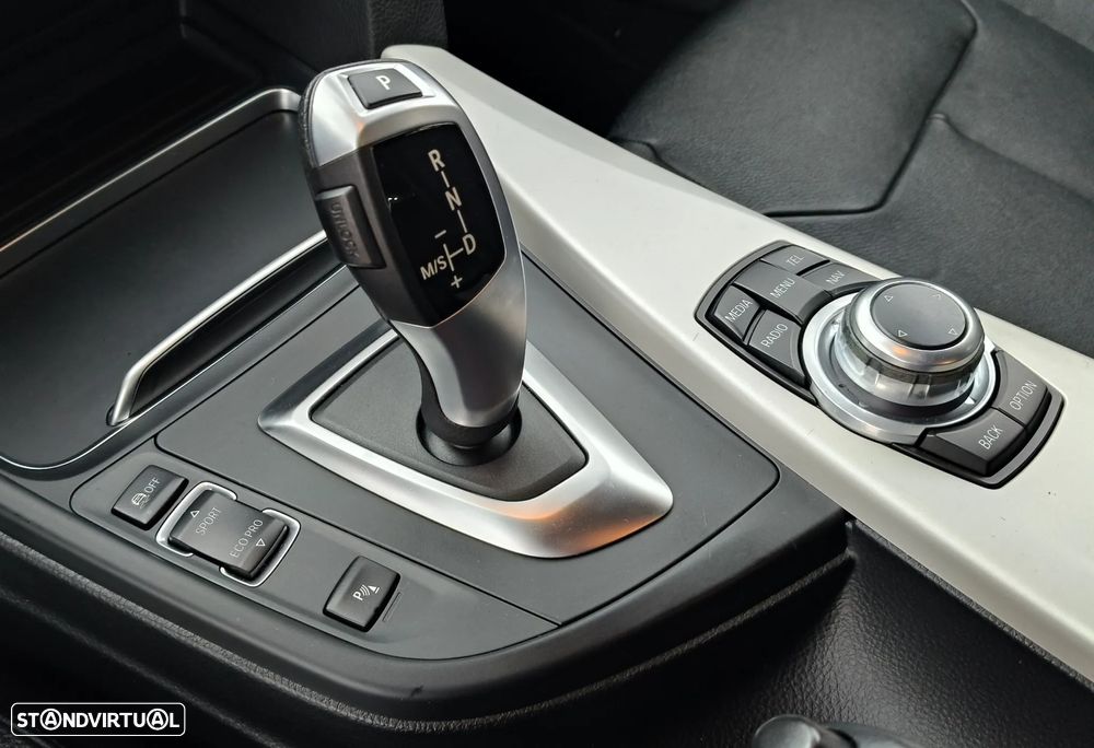 BMW 320 d Advantage Auto - 14