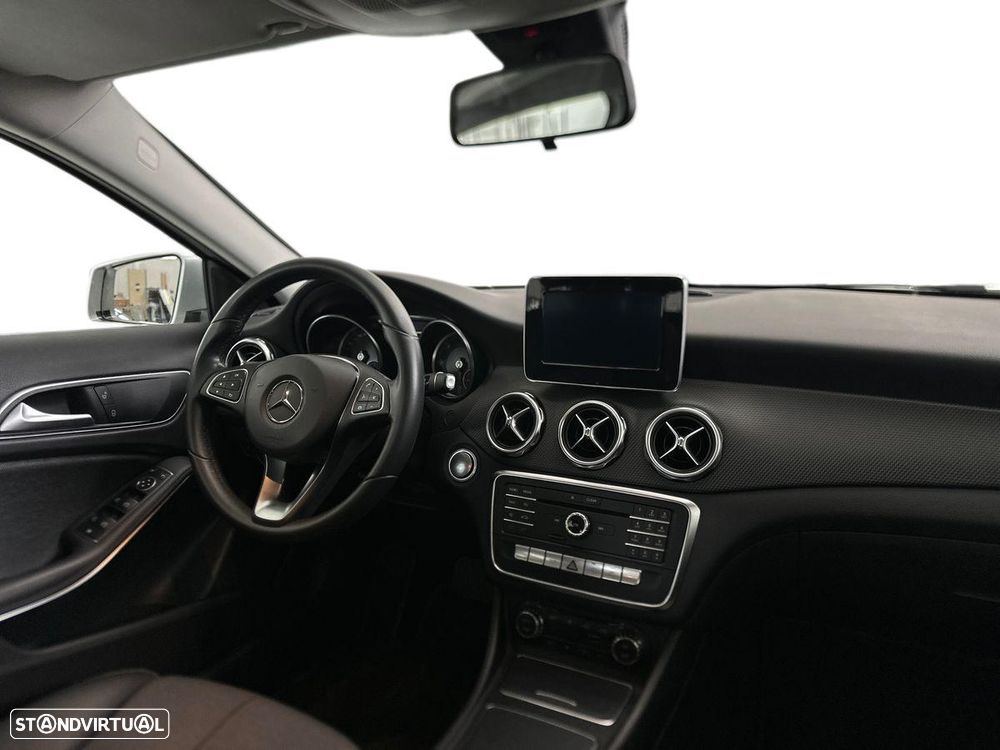 Mercedes-Benz GLA 180 d Style Aut. - 13