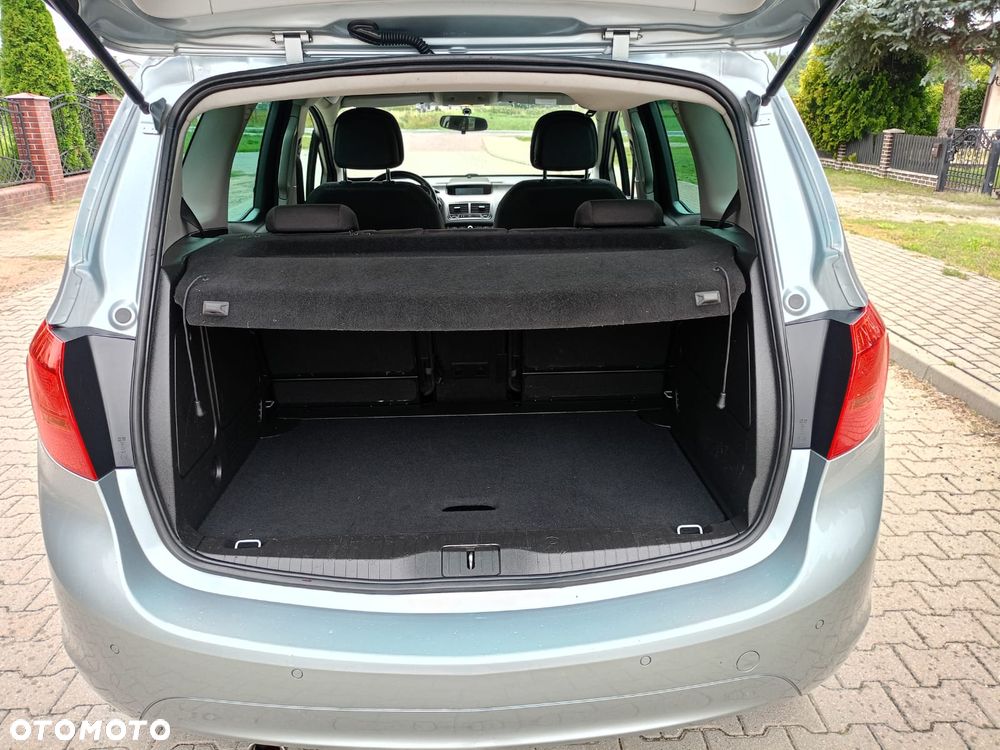 Opel Meriva - 12