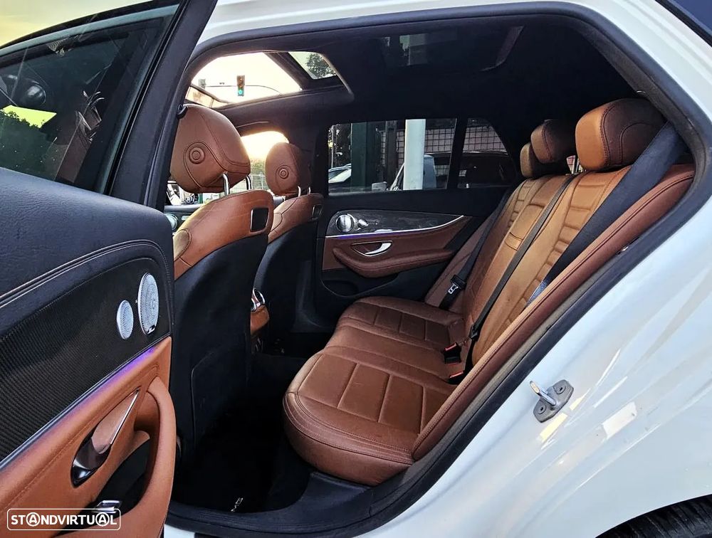 Mercedes-Benz E 220 d AMG Line - 44