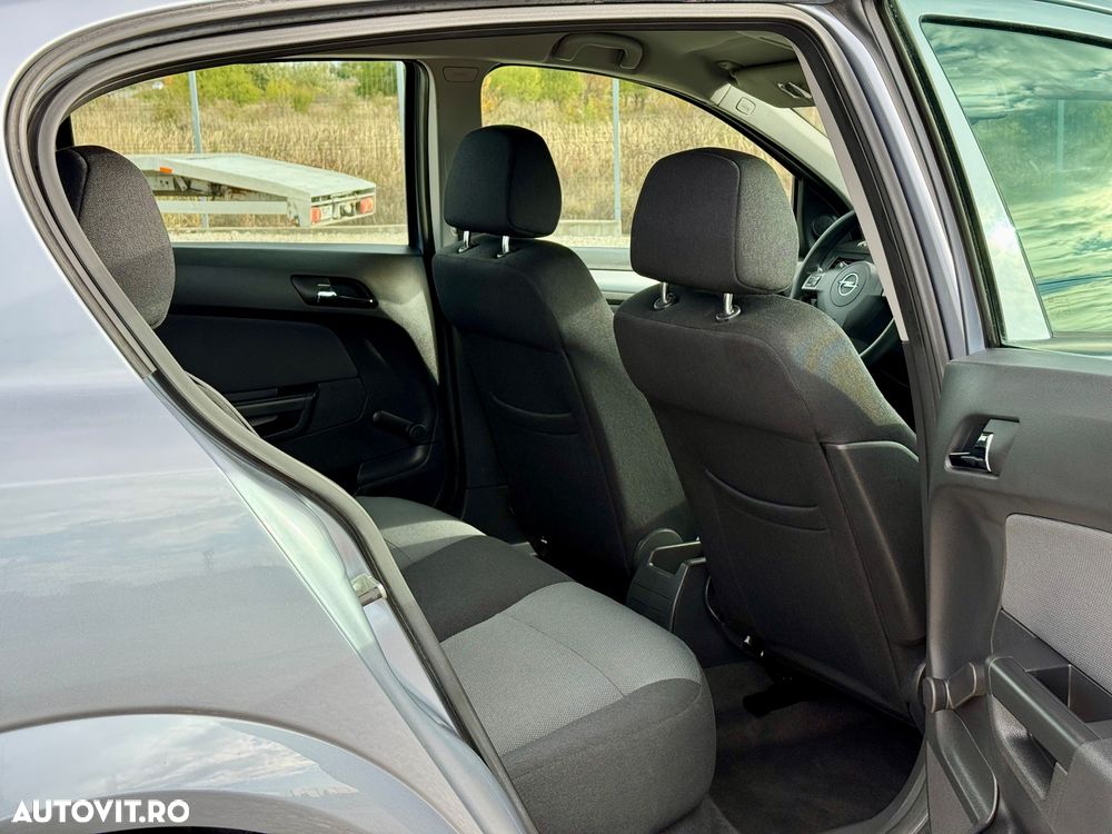 Opel Astra - 10