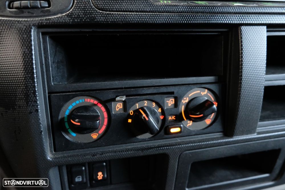 Nissan Cabstar NT400 3.0DCI c/plataforma Dhollandia - 18