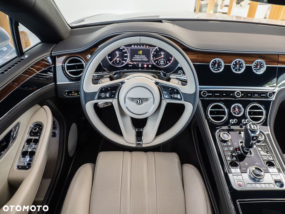 Bentley Continental GT - 15