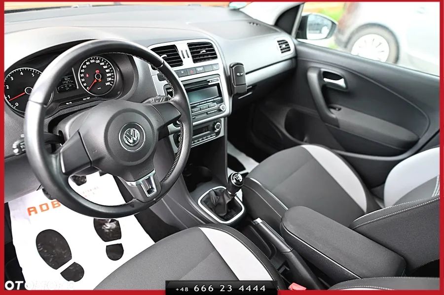 Volkswagen Polo 1.2 TSI MATCH - 19